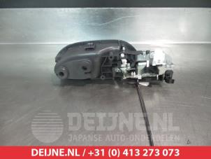 Honda Civic IMA Portiergreep 4Deurs rechts-achter O292000 foto 2