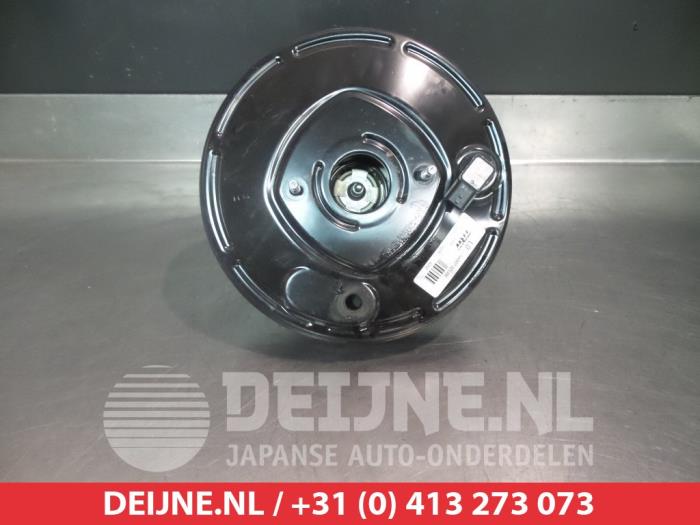 Gebruikte Rembekrachtiger Nissan Pulsar (C13) 1.2 DIG-T 16V Prijs € 50,00 Margeregeling aangeboden door V.Deijne Jap.Auto-onderdelen BV