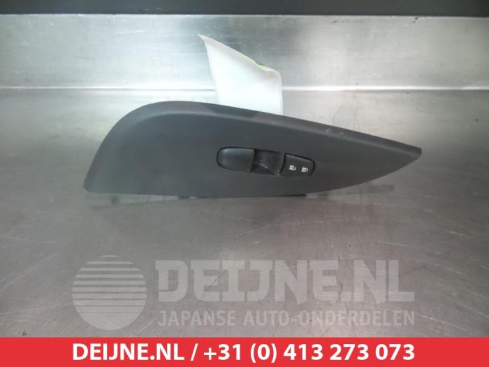 Nissan Pulsar Elektrisch Raam Schakelaar O311303