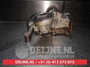Mitsubishi Lancer Oliepomp O353477 foto 2