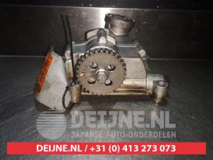 Mitsubishi Lancer Oliepomp O353477 foto 3