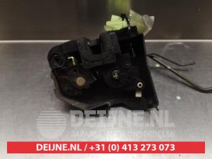 Hyundai Getz Deurslot Mechaniek 2Deurs links O279001 foto 4