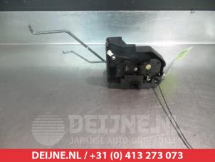 Hyundai Getz Deurslot Mechaniek 2Deurs links O279001 foto 2