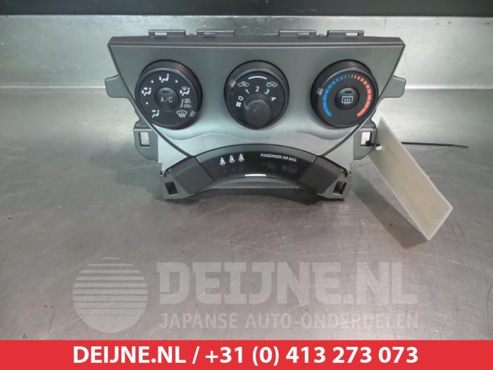Subaru Trezia Heater control panel O305764