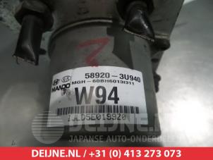 Kia Sportage ABS Pomp O337874 foto 3