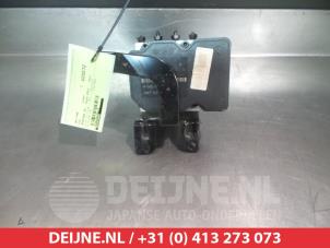 Gebruikte ABS Pomp Kia Sportage (SL) Prijs € 100,00 Margeregeling aangeboden door V.Deijne Jap.Auto-onderdelen BV