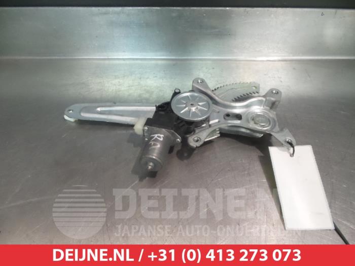 Suzuki Vitara Rear door window mechanism 4-door, right O291693