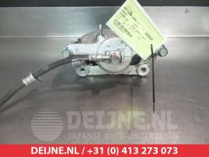 Suzuki Vitara Front brake calliper, left O325532 photo 2