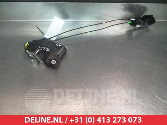 Toyota Prius Deurslot Mechaniek 4Deurs links-voor O279843