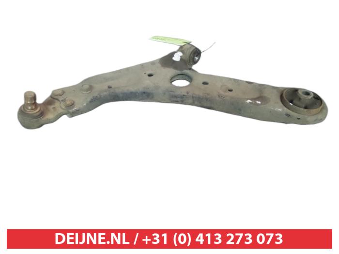 Hyundai I30 Draagarm onder links-voor O381065