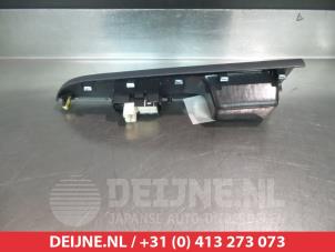 Subaru Trezia Elektrisch Raam Schakelaar O311309 foto 2