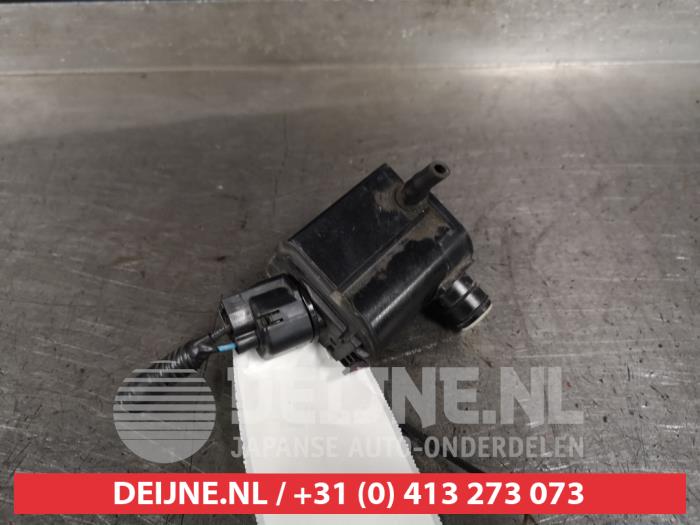 Hyundai I30 Ruitensproeierpomp voor O340914
