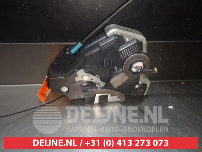 Toyota Rav-4 Deurslot Mechaniek 4Deurs rechts-voor O281232