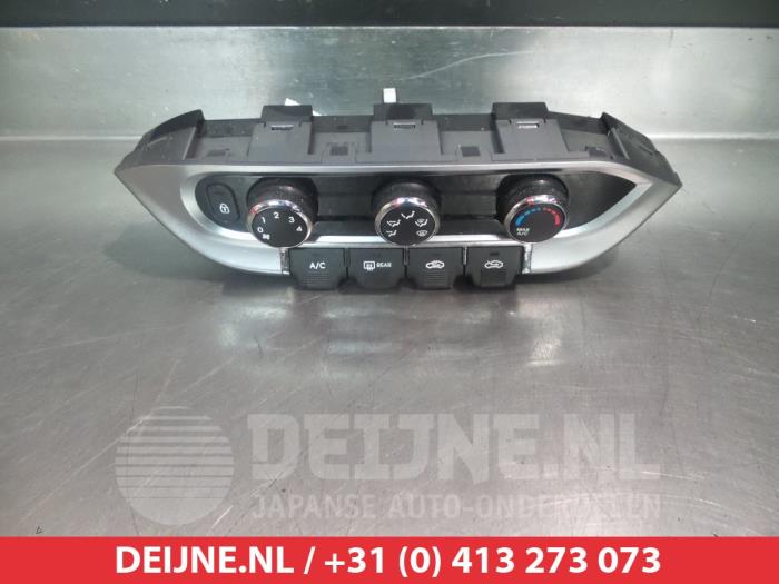 Kia Rio Heater control panel O305817