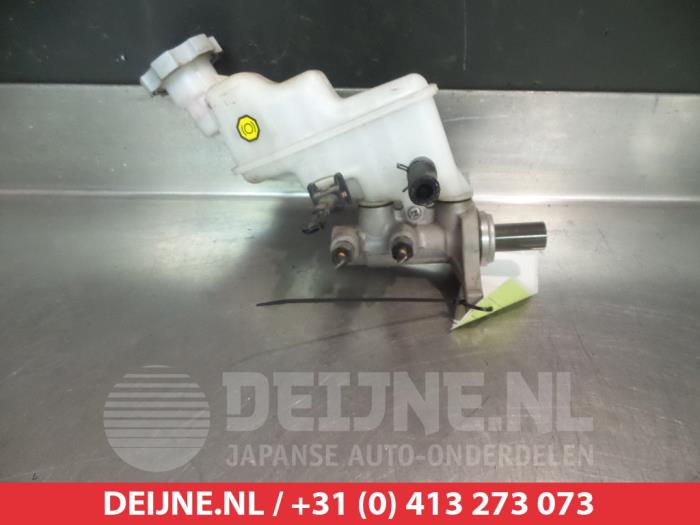 Gebruikte Hoofdremcilinder Kia Rio III (UB) 1.4 CRDi 16V Prijs € 30,00 Margeregeling aangeboden door V.Deijne Jap.Auto-onderdelen BV