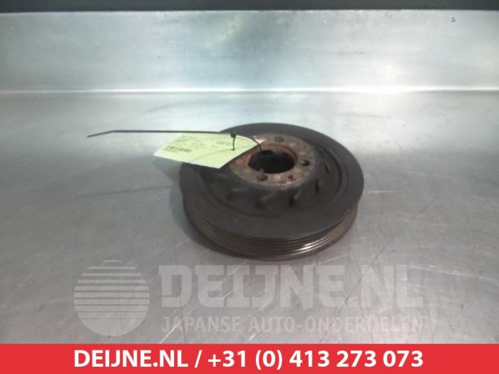 Gebruikte Krukas Poelie Mitsubishi Lancer (CS/CT) Prijs € 35,00 Margeregeling aangeboden door V.Deijne Jap.Auto-onderdelen BV