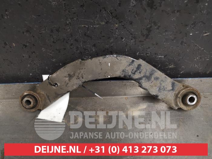 Mitsubishi Lancer Draagarm links-achter O383658