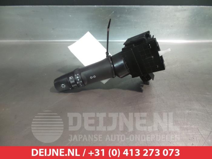 Mitsubishi Space Star Licht Schakelaar O307046