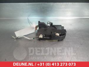Toyota Starlet Deurslot Mechaniek 2Deurs rechts O279289 foto 2