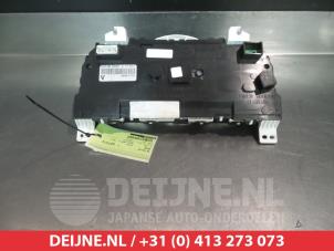Mazda 2 Odometer KM O304178 photo 2
