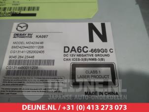 Mazda 2 CD Speler O312621 foto 3