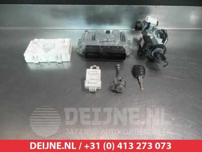 Gebruikte Computer Motormanagement Suzuki SX4 (EY/GY) 1.9 DDiS Prijs € 75,00 Margeregeling aangeboden door V.Deijne Jap.Auto-onderdelen BV