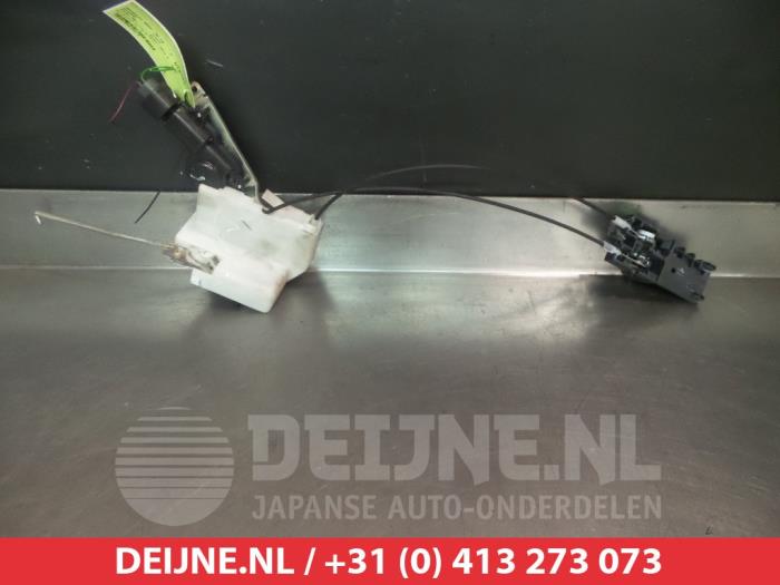 Nissan Pixo Deurslot Mechaniek 4Deurs links-achter O280098