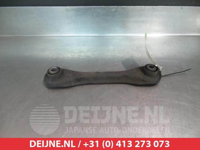 Mazda 3 Draagarm links-achter O383130