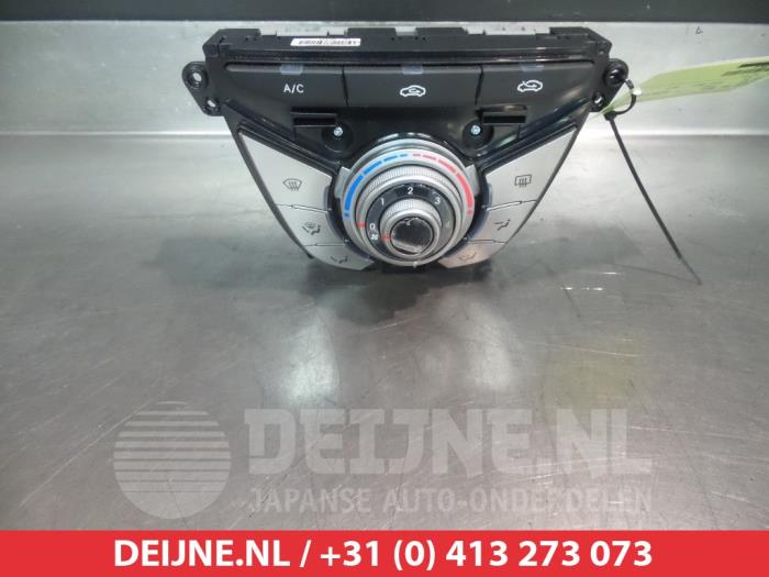 Hyundai IX20 Kachel Bedieningspaneel O305580