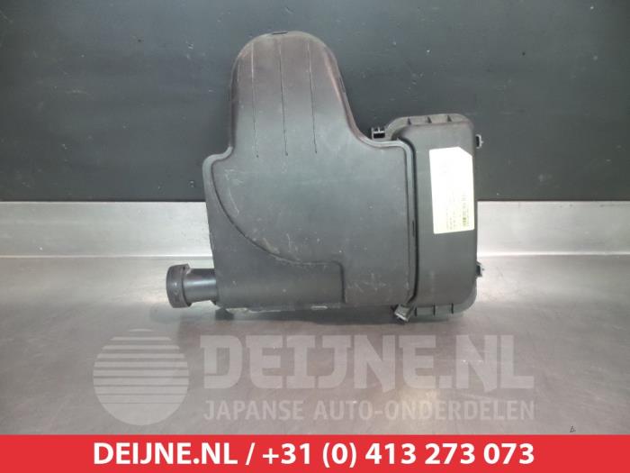 Daihatsu Sirion Luftfiltergehäuse O357215