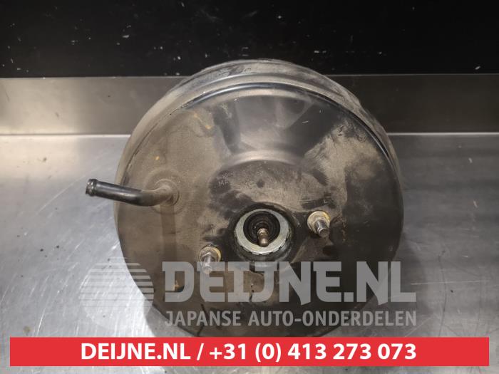 Gebruikte Rembekrachtiger Subaru Legacy Wagon (BG) 2.0i LX 16V 4x4 Prijs € 40,00 Margeregeling aangeboden door V.Deijne Jap.Auto-onderdelen BV