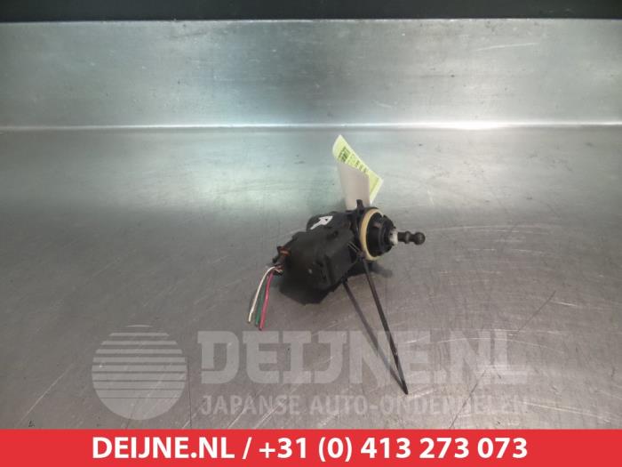 Toyota Auris Koplampmotor O267666