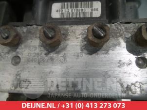 Toyota Previa ABS pump O338401 photo 3