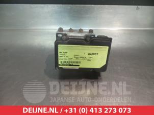 Gebruikte ABS Pomp Toyota Previa (R3) 2.4i 16V VVT-i Prijs € 25,00 Margeregeling aangeboden door V.Deijne Jap.Auto-onderdelen BV