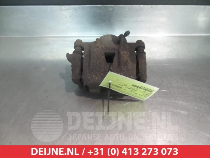 Toyota Previa Remklauw (Tang) rechts-achter O377305