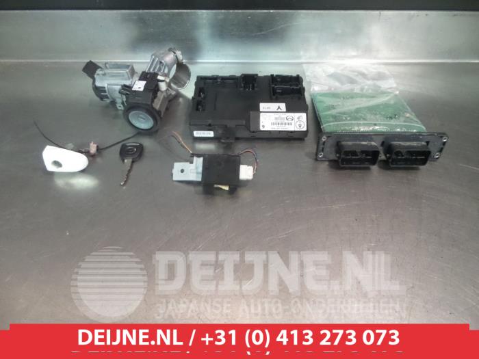 Mazda 2 Slotenset Cilinder (compleet) O277715