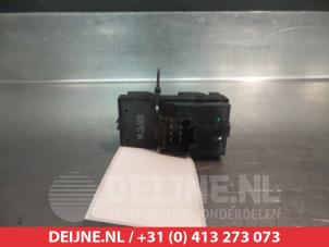 Chevrolet Cruze Multi-functional window switch O311366 photo 2