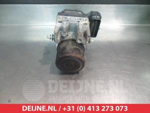 Lexus IS ABS Pomp O337969 foto 2