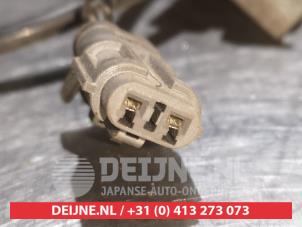Subaru Legacy ABS Sensor O327329 photo 3