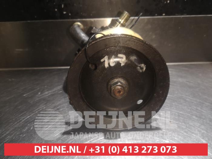 Gebruikte Pomp Servo Suzuki Grand Vitara I (FT/GT/HT) 2.0 TDI Prijs € 25,00 Margeregeling aangeboden door V.Deijne Jap.Auto-onderdelen BV