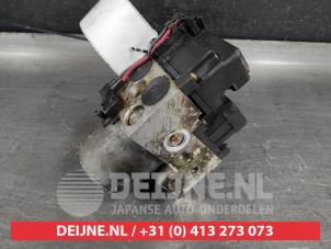 Subaru Forester ABS pump O337742 photo 2