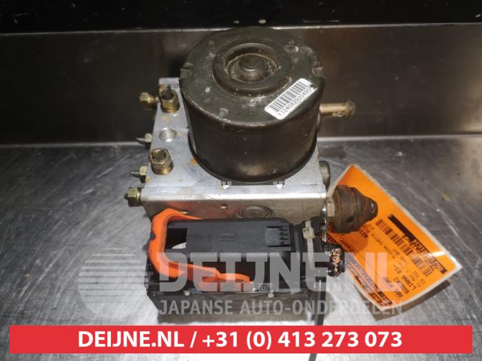 Gebruikte ABS Pomp Suzuki Liana (ERC/ERD/RH4) 1.4 DDiS 16V Prijs € 35,00 Margeregeling aangeboden door V.Deijne Jap.Auto-onderdelen BV