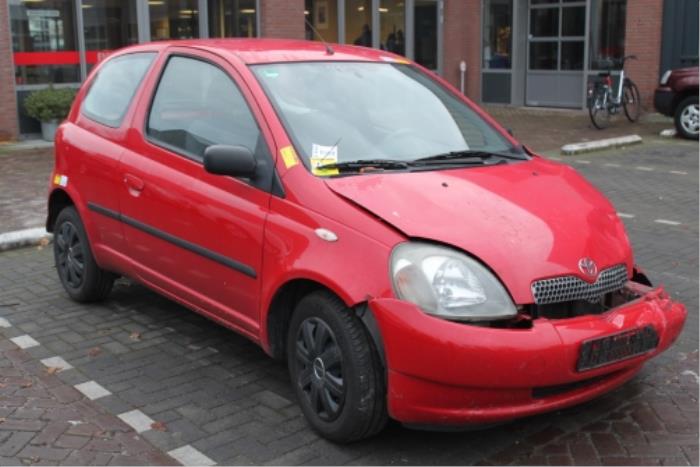 Toyota Yaris Tür 2-türig rechts O271992