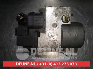 Subaru Impreza ABS pump O337719 photo 4