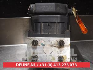 Gebruikte ABS Pomp Subaru Impreza II (GD) 2.0 Turbo 16V WRX Prijs € 75,00 Margeregeling aangeboden door V.Deijne Jap.Auto-onderdelen BV