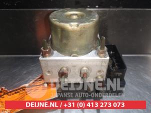 Suzuki Grand Vitara ABS Pomp O338344 foto 2