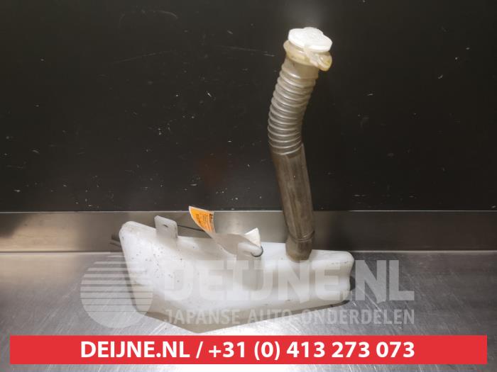 Subaru Impreza Scheibensprühertank hinten O301548