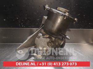 Subaru Forester Power steering pump O331247 photo 3