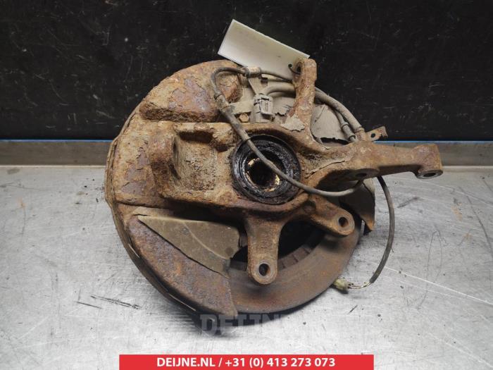 Suzuki Vitara Fusee rechts-voor O324057