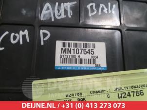Mitsubishi Pajero Steuergerät Automatikkupplung O343314 foto 2
